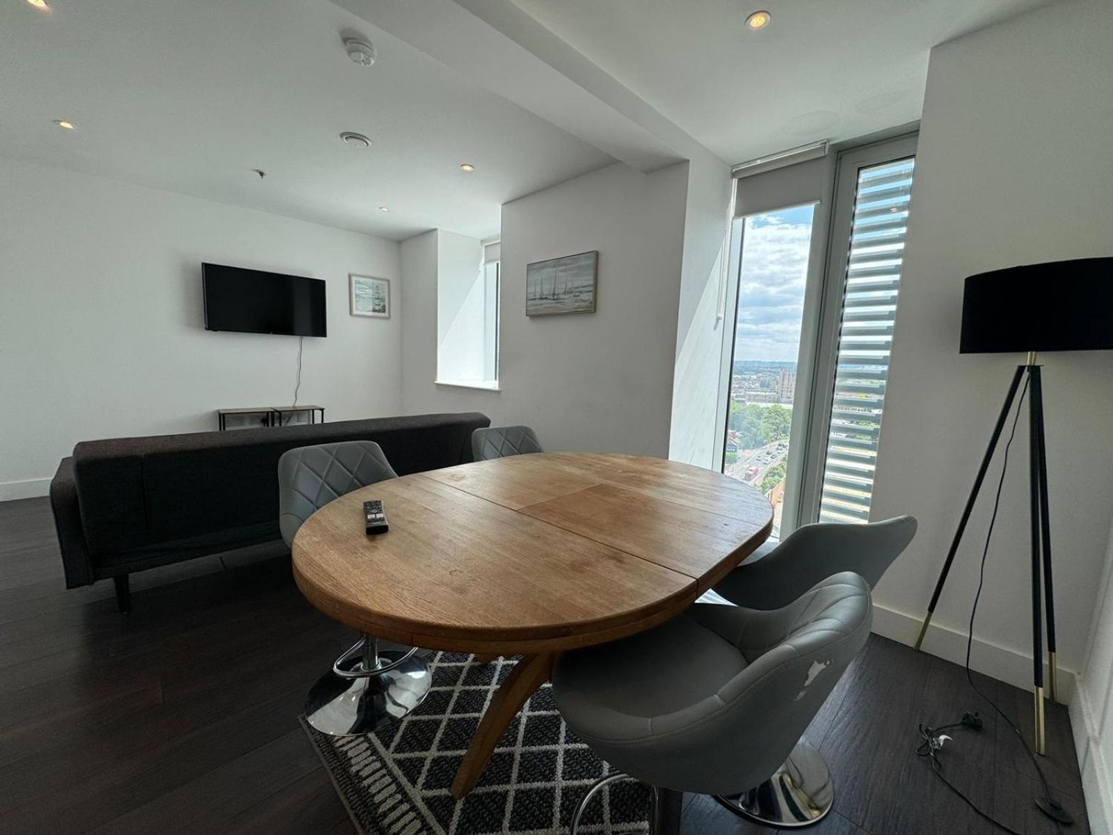 Cozy One Bedroom Flat 20 Mins Central London Bp142 Εξωτερικό φωτογραφία